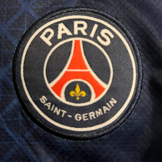 25/26 Paris Saint Germain Home Kit