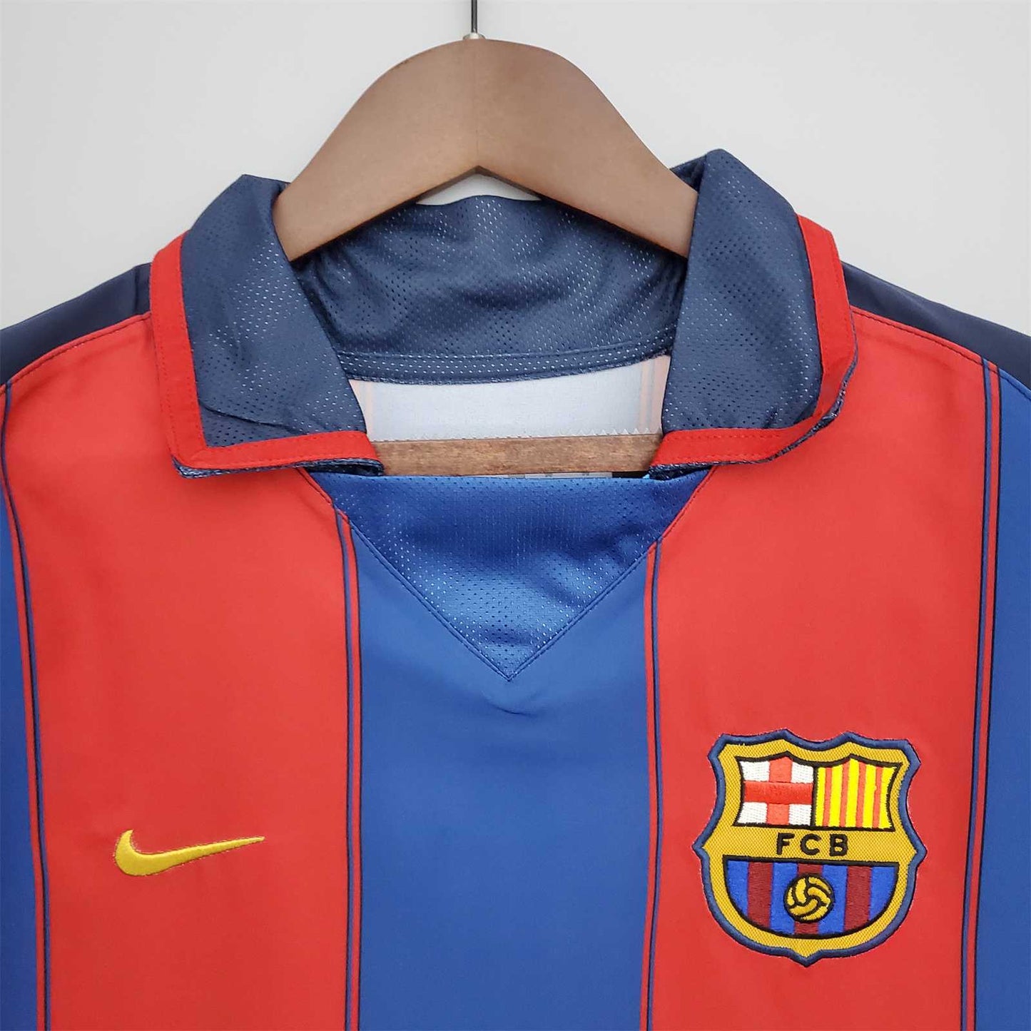 Ronaldinho 10 Barcelona 2003-04 Home Jersey